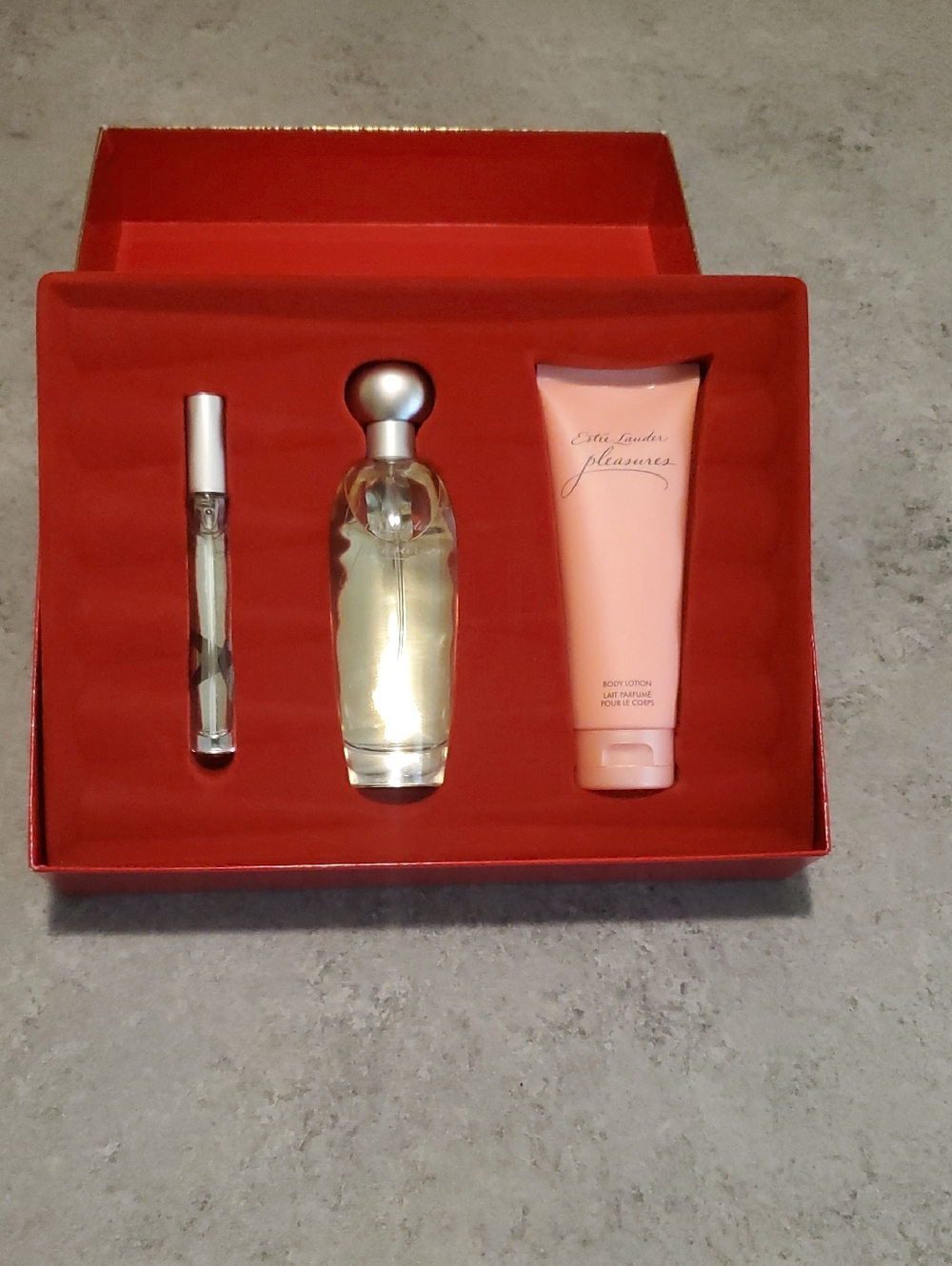 Estee Lauder Pleasures Bath & Body Gift Set - Red Box, Pink Lotion